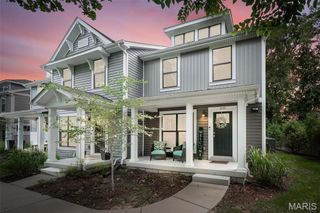 1059 Geyer Grove 10, Kirkwood, MO 63122