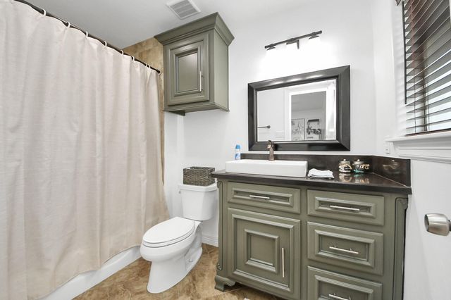 24 Woody Creek Drive, Conroe, TX 77301