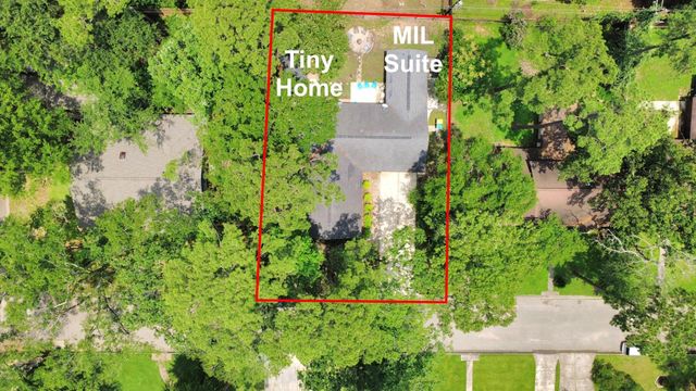 24 Woody Creek Drive, Conroe, TX 77301