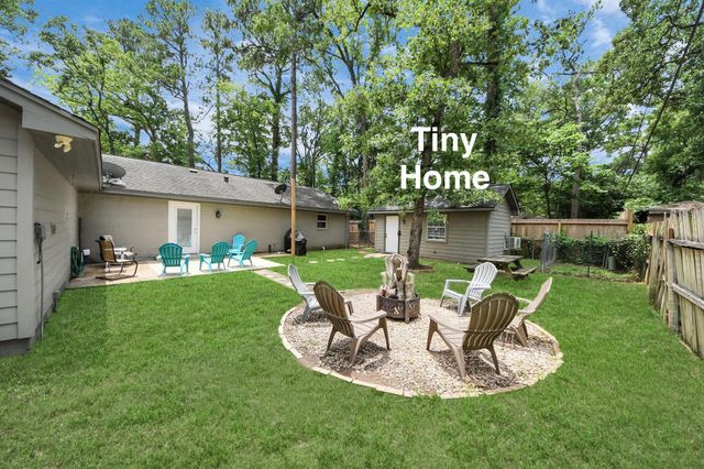 24 Woody Creek Drive, Conroe, TX 77301