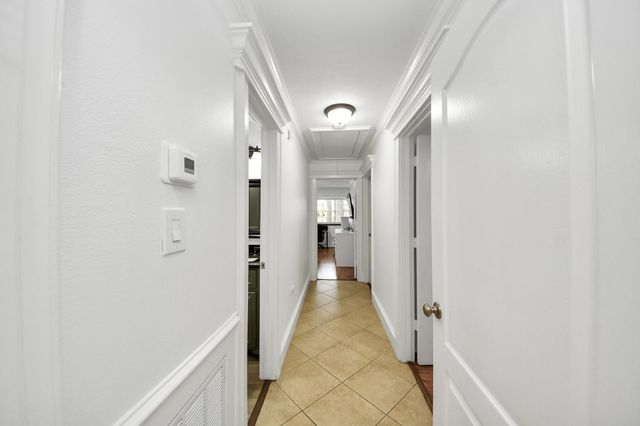 24 Woody Creek Drive, Conroe, TX 77301
