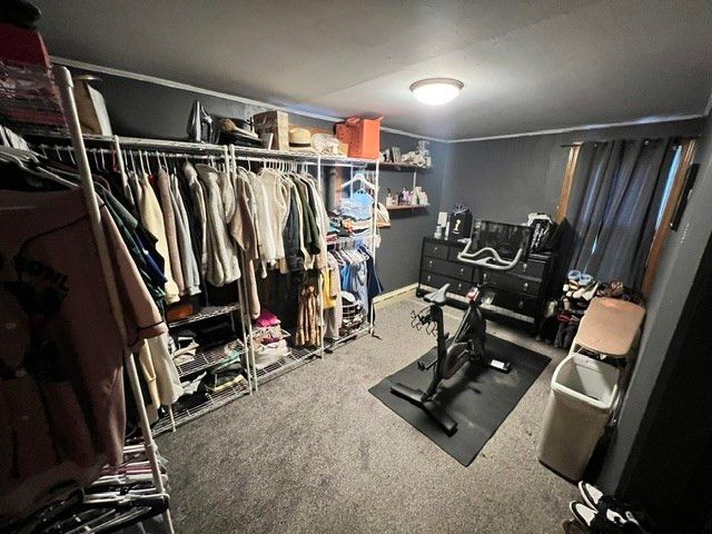 77 Fulton St, Fall River, MA 02720