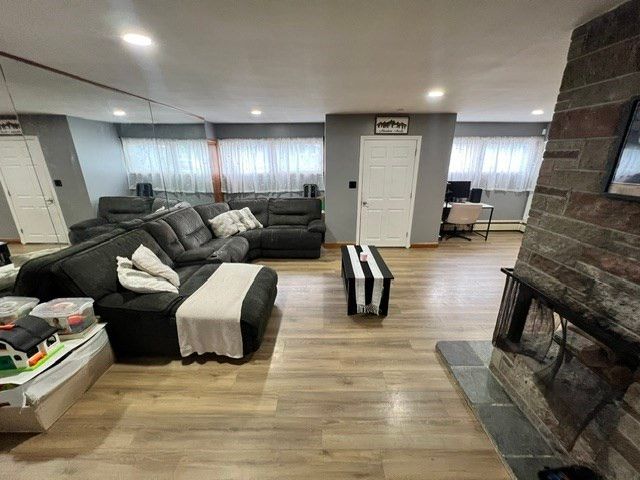 77 Fulton St, Fall River, MA 02720