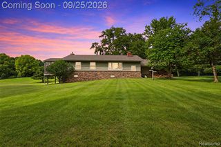 6776 Farley Road, Pinckney, MI 48169