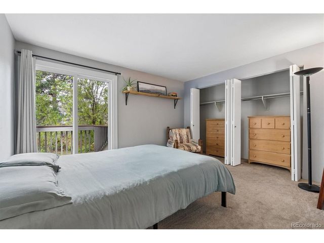1039 E Moorhead Cir, Boulder, CO 80305