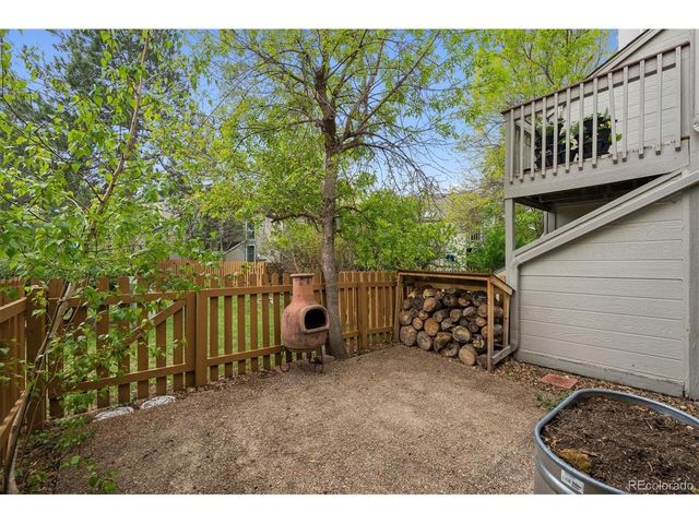 1039 E Moorhead Cir, Boulder, CO 80305
