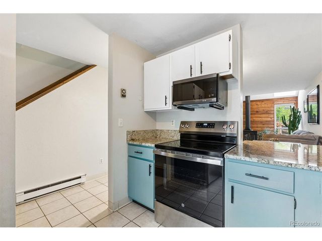 1039 E Moorhead Cir, Boulder, CO 80305