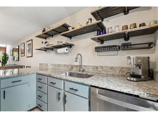 1039 E Moorhead Cir, Boulder, CO 80305