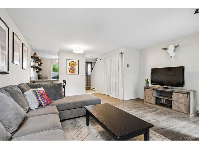 1039 E Moorhead Cir, Boulder, CO 80305
