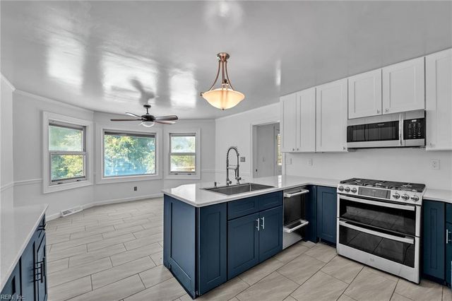 1224 Lawrence Grey DR, Virginia Beach, VA 23455
