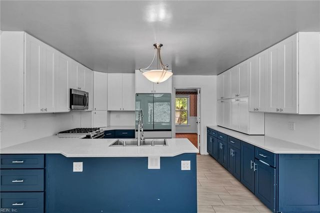 1224 Lawrence Grey DR, Virginia Beach, VA 23455