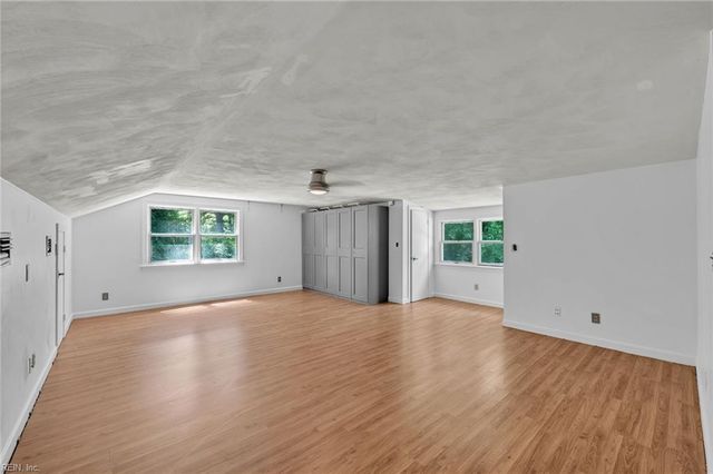 1224 Lawrence Grey DR, Virginia Beach, VA 23455