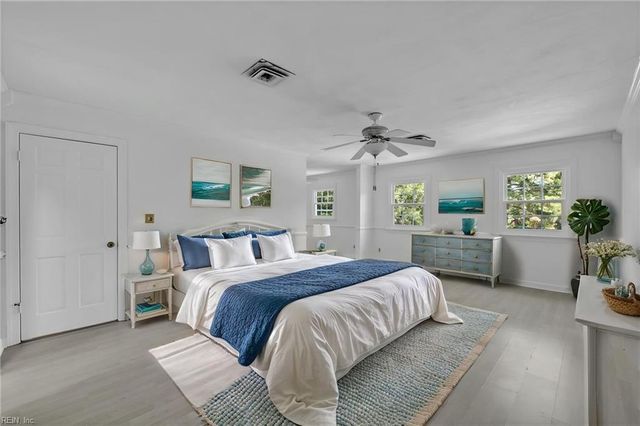 1224 Lawrence Grey DR, Virginia Beach, VA 23455