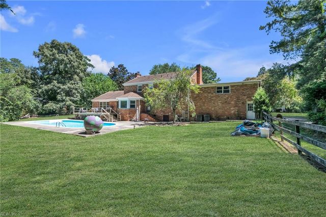1224 Lawrence Grey DR, Virginia Beach, VA 23455