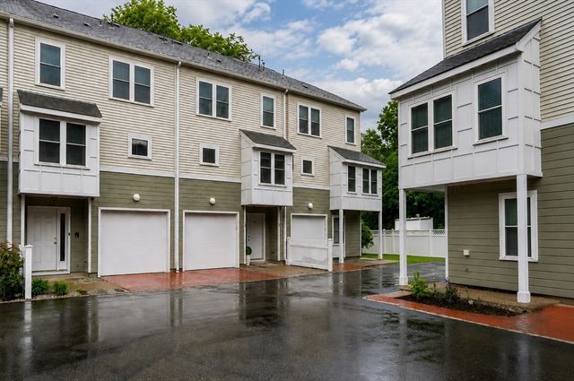 78 Summer St 5, Arlington, MA 02474