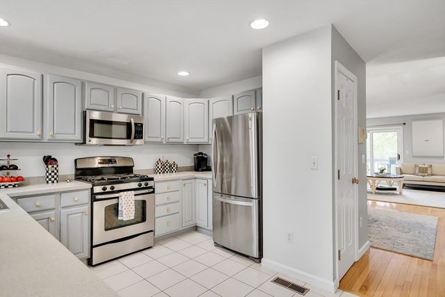 78 Summer St 5, Arlington, MA 02474