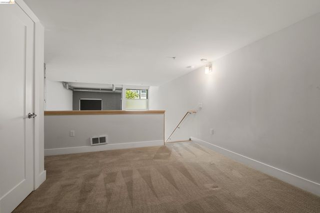 901 Jefferson St. 108, Oakland, CA 94607