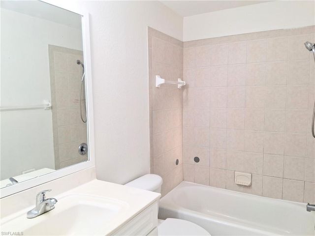 4618 24th ST SW, Lehigh Acres, FL 33973