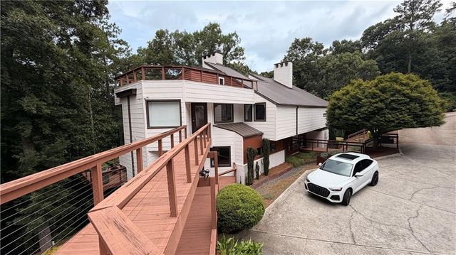 1685 Chevron Way, Sandy Springs, GA 30350