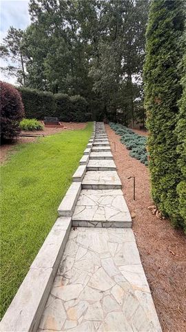 1685 Chevron Way, Sandy Springs, GA 30350