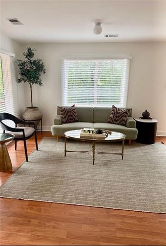 1685 Chevron Way, Sandy Springs, GA 30350