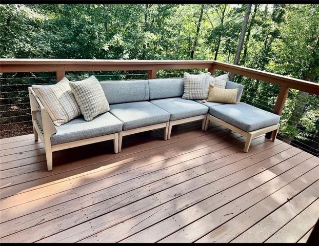 1685 Chevron Way, Sandy Springs, GA 30350