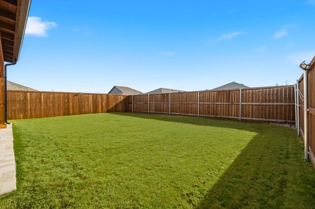 14012 Danesdale Drive, Pilot Point, TX 76258