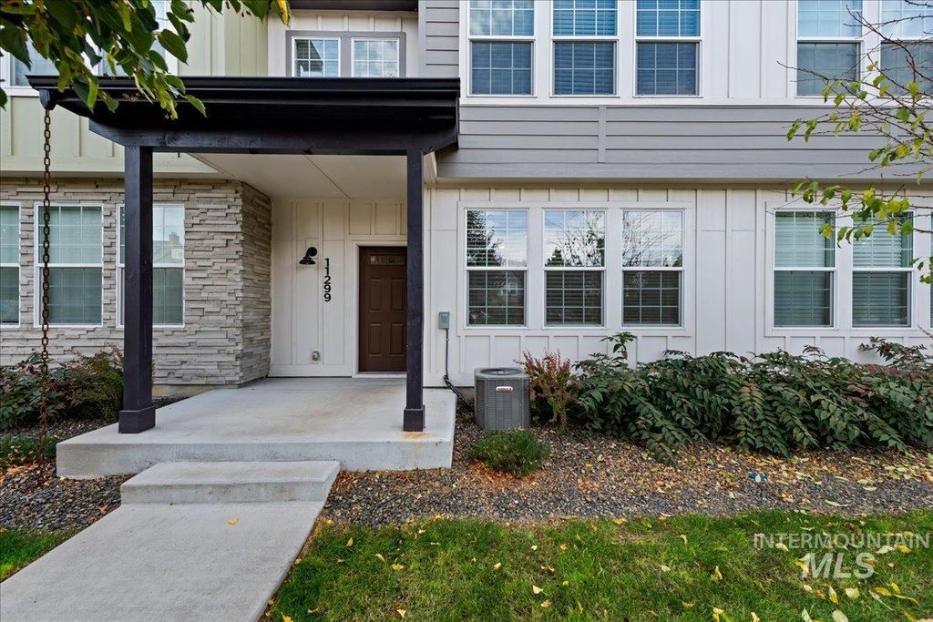 11299 W Knightsbridge Ct, Boise, ID 83713 photo 3