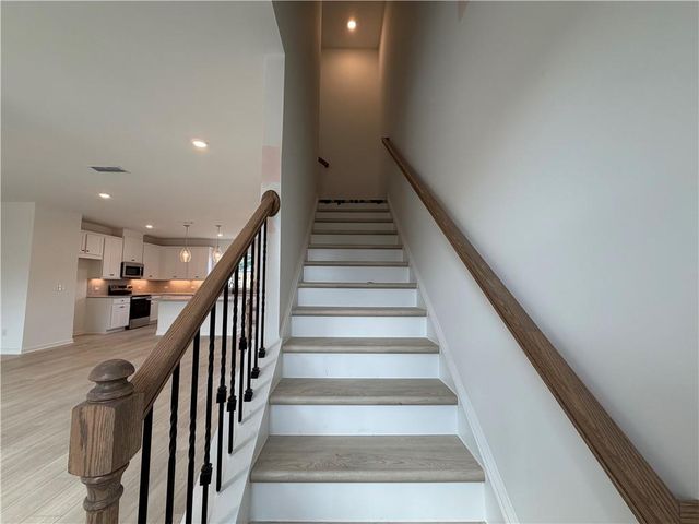 2712 Dreycott Lane, Lawrenceville, GA 30043