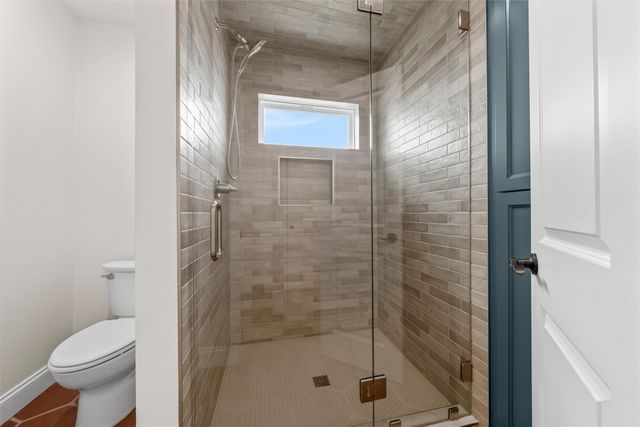 310 Rabbit Hill, Lorena, TX 76655