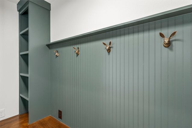 310 Rabbit Hill, Lorena, TX 76655