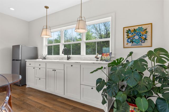 310 Rabbit Hill, Lorena, TX 76655