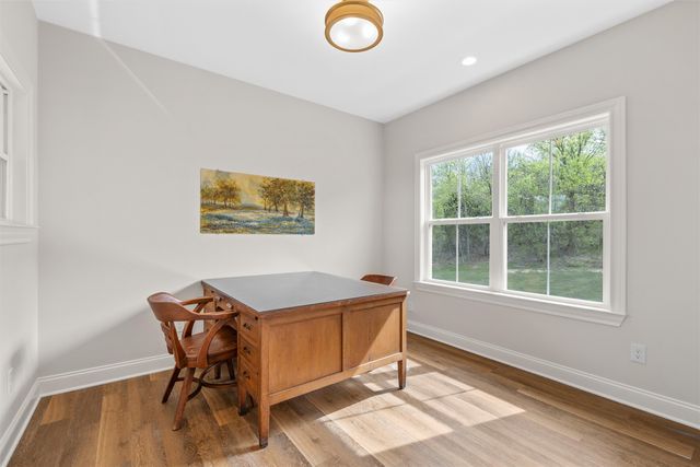 310 Rabbit Hill, Lorena, TX 76655