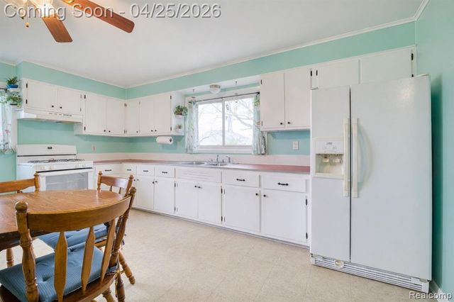 20796 Gibraltar Road, Brownstown, MI 48183