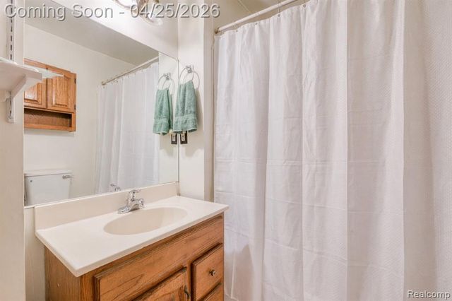 20796 Gibraltar Road, Brownstown, MI 48183