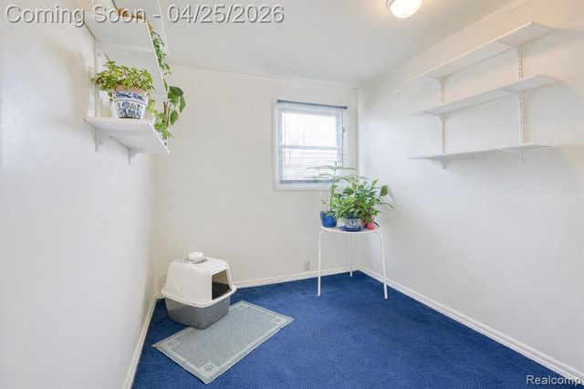 20796 Gibraltar Road, Brownstown, MI 48183