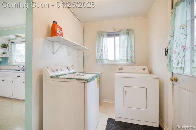 20796 Gibraltar Road, Brownstown, MI 48183