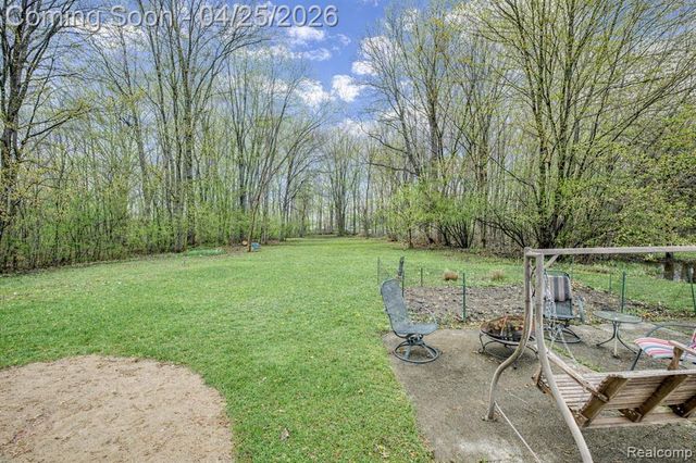 20796 Gibraltar Road, Brownstown, MI 48183