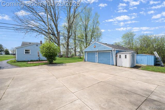 20796 Gibraltar Road, Brownstown, MI 48183