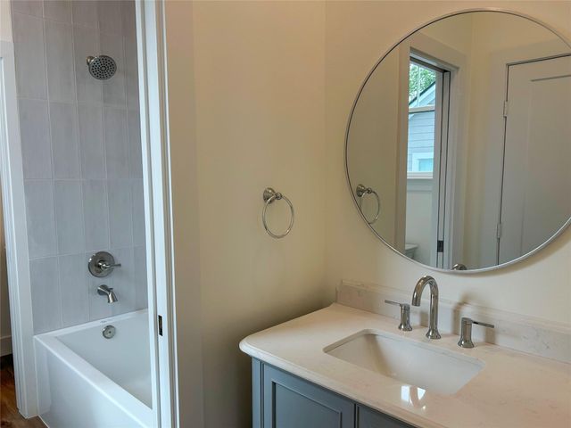 922 Elm Road, Clear Lake Shores, TX 77565