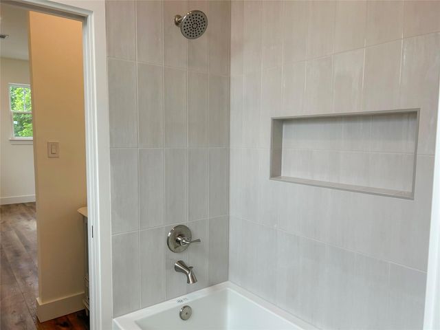 922 Elm Road, Clear Lake Shores, TX 77565