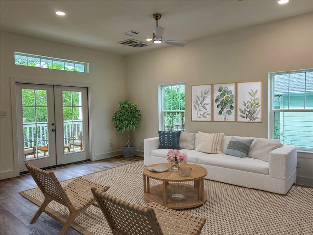 922 Elm Road, Clear Lake Shores, TX 77565