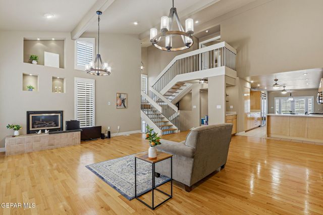 5733 MIRA GRANDE Drive, El Paso, TX 79912