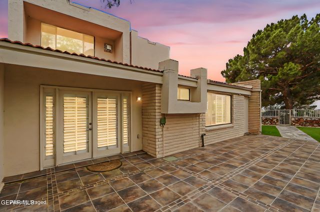 5733 MIRA GRANDE Drive, El Paso, TX 79912