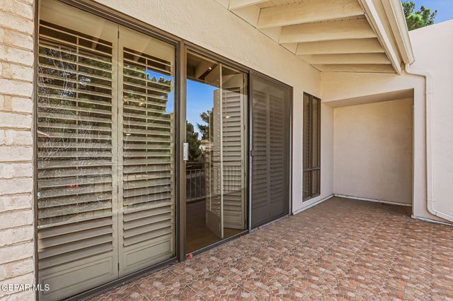 5733 MIRA GRANDE Drive, El Paso, TX 79912