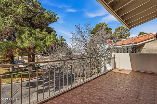 5733 MIRA GRANDE Drive, El Paso, TX 79912