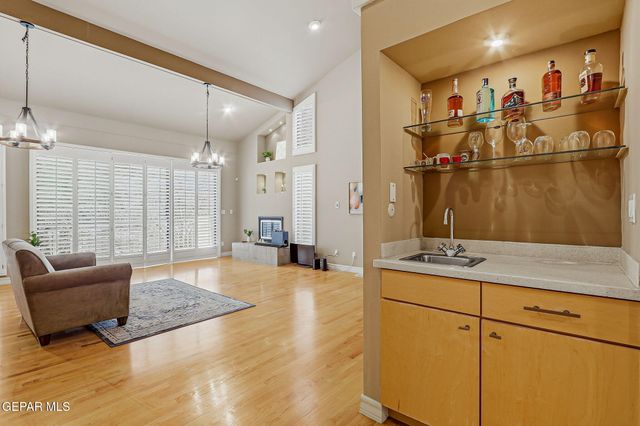 5733 MIRA GRANDE Drive, El Paso, TX 79912