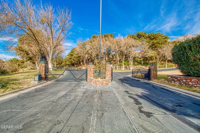 5733 MIRA GRANDE Drive, El Paso, TX 79912