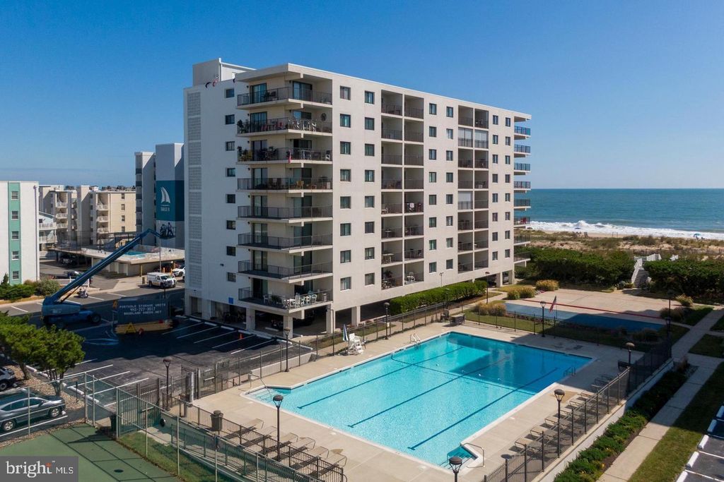 Image 1 of property listing at 1 133RD ST #806B, Ocean City, MD 21842