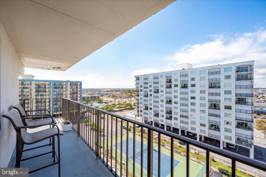 Image 11 of property listing at 1 133RD ST #806B, Ocean City, MD 21842